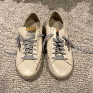 Golden goose (knockoffs) tennis shoes